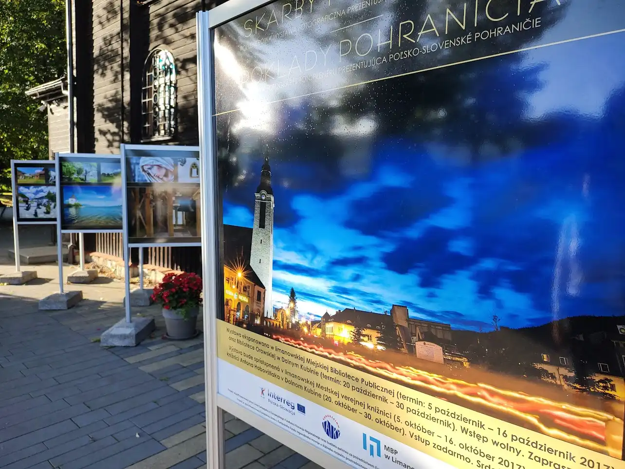 Wystawa plenerowa „Skarby pogranicza” w Łososinie Górnej