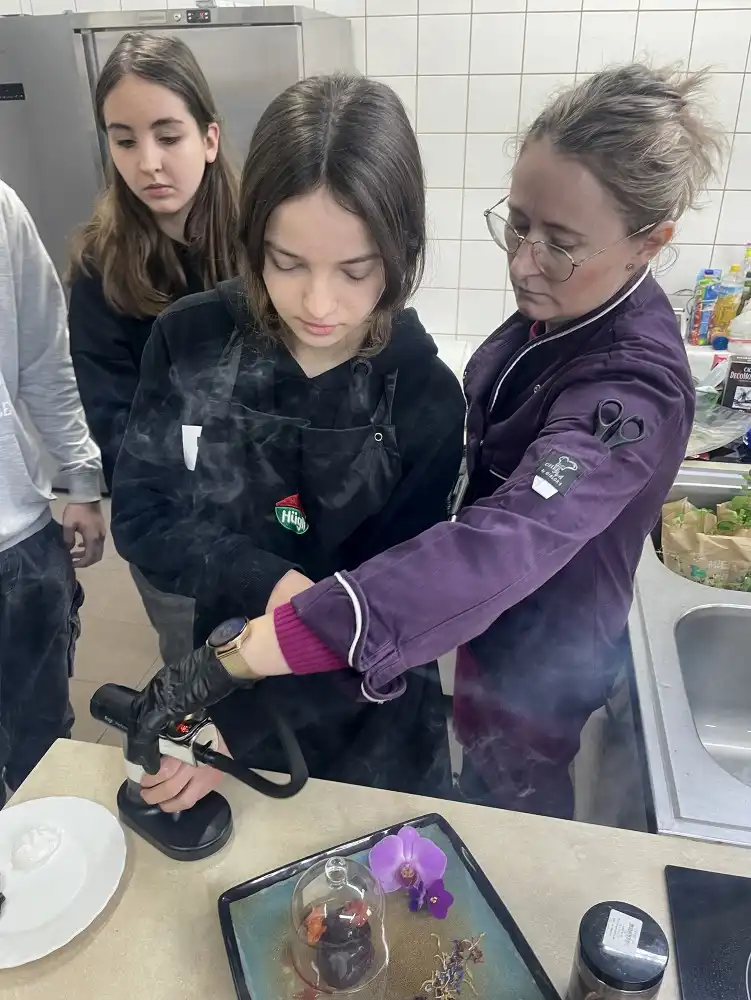 Kurs kuchni molekularnej w ZS w Starym Sączu