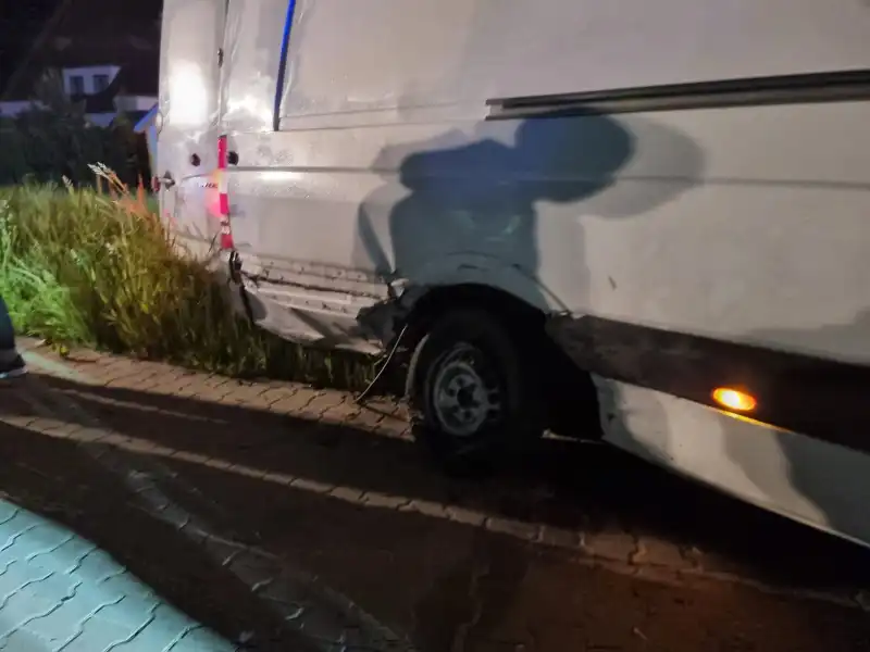 Kolizja w Nowej Wsi. Zderzyły się dwa auta osobowe