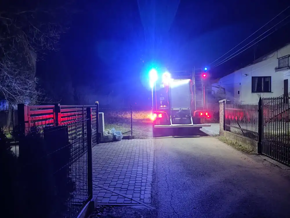 Pożar w budynku mieszkalnym w Nowym Sączu. Zapaliła się sadza w kominie