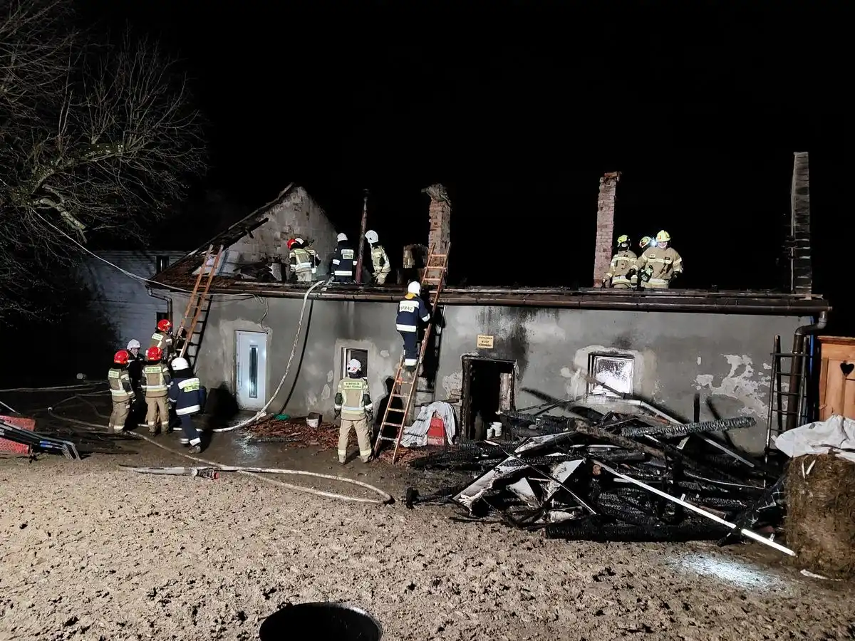Pożar w Ubiadzie. Płonął budynek gospodarczy