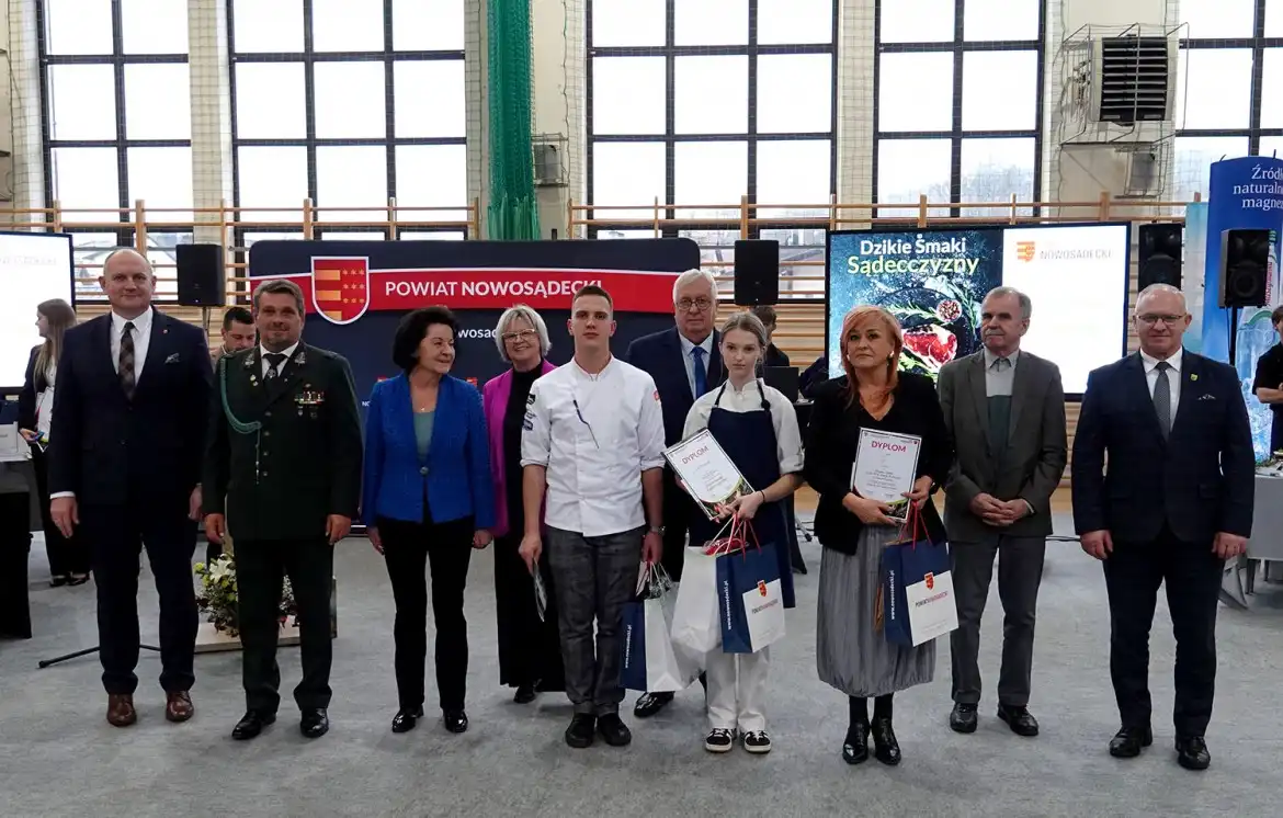 Zwyciężczynie III Powiatowego Konkursu Kulinarnego: Comber z jelenia i deser w klimacie sądeckiej jesieni