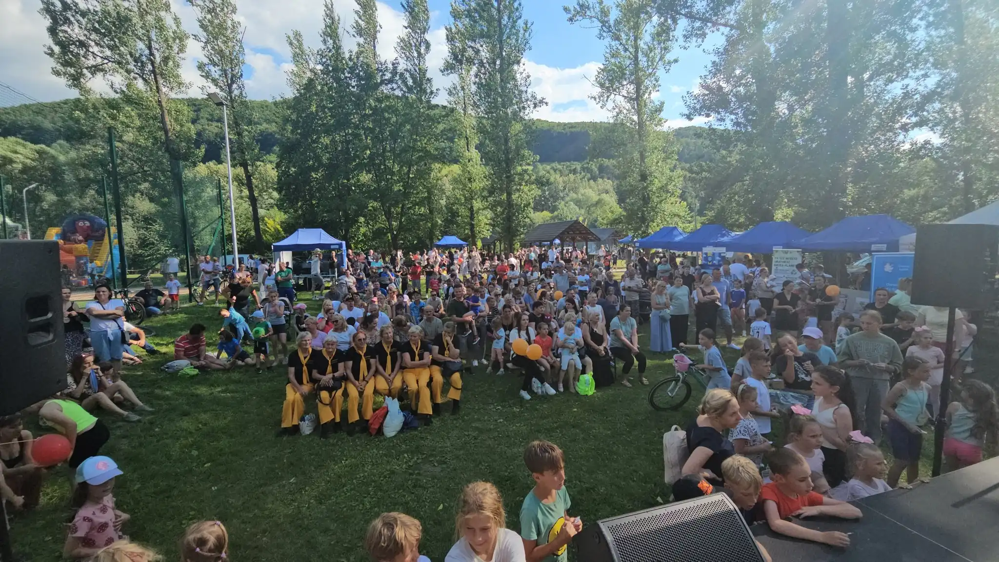 Wakacje rozpoczęte z przytupem. Piknik nad Dunajcem w Łącku pełen atrakcji
