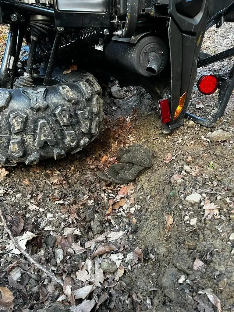 Wypadek w Kurowie. Mężczyznę przygniótł quad