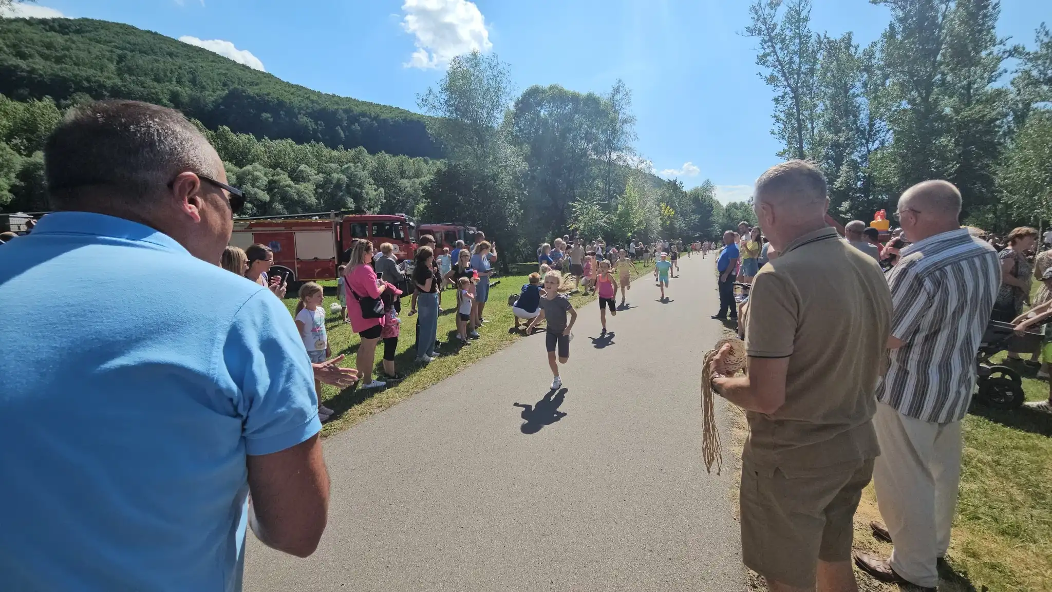 Wakacje rozpoczęte z przytupem. Piknik nad Dunajcem w Łącku pełen atrakcji