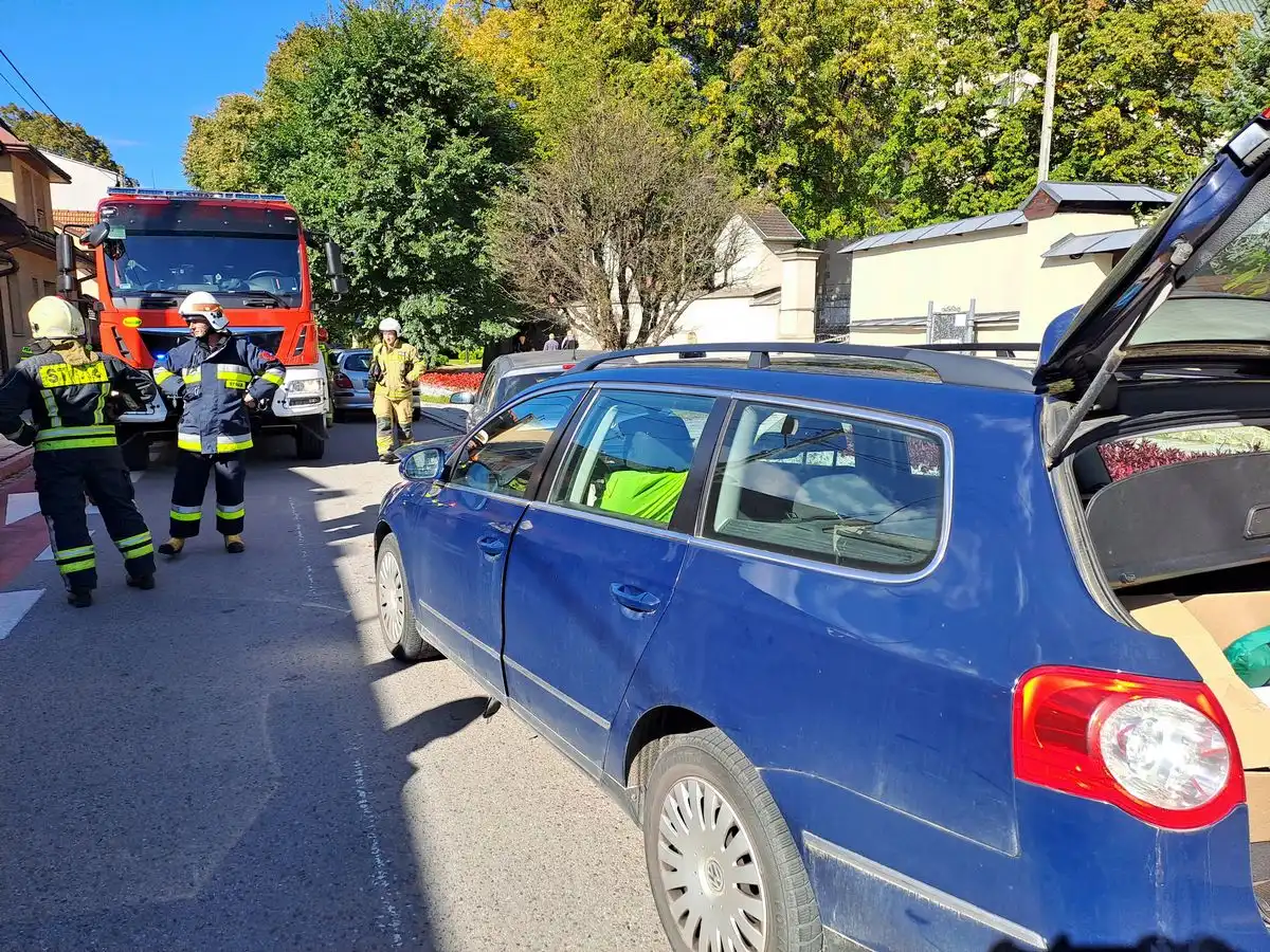 Wypadek w Starym Sączu. Zderzyły się dwa samochody osobowe