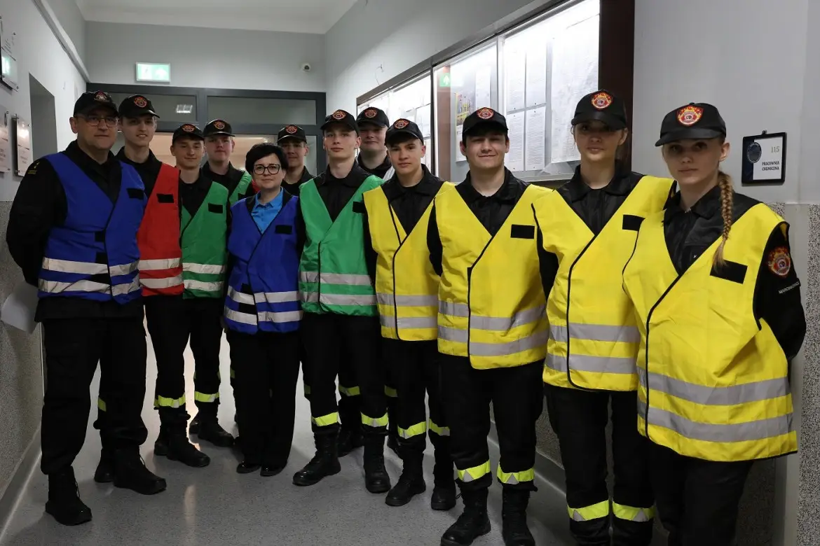 Alarm w Marcinkowicach. Uczniowie ćwiczyli ewakuację w praktyce