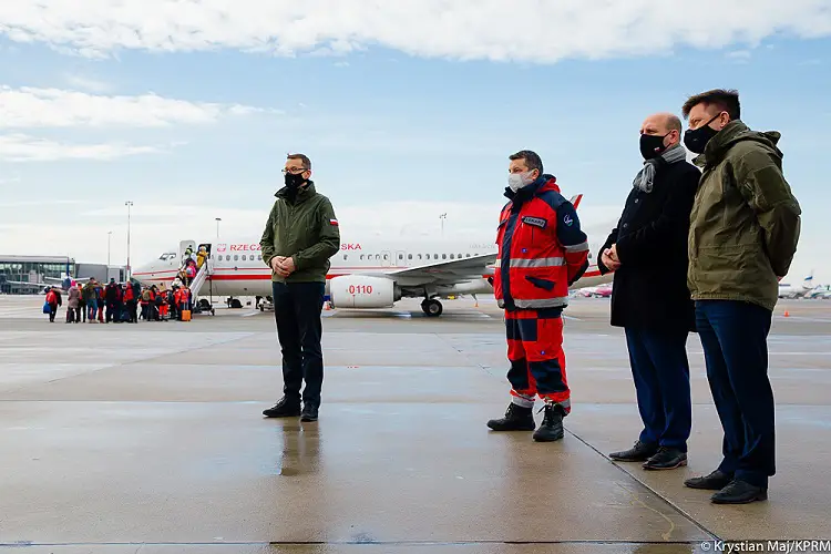 Polscy strażacy i medycy wyruszyli na Słowację aby pomóc przy testowaniu na Covid-19