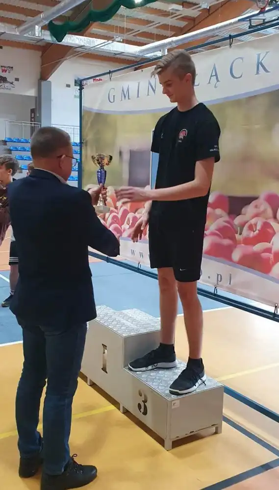 X Powiatowy Turniej Tenisa Stołowego w Łącku. W zawodach wzięło udział blisko 200 zawodników