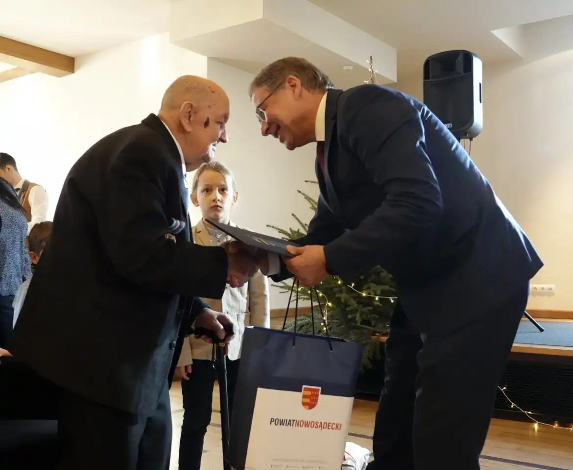 Kapitan Jan Brzeski świętował setne urodziny w gronie rodziny i generałów