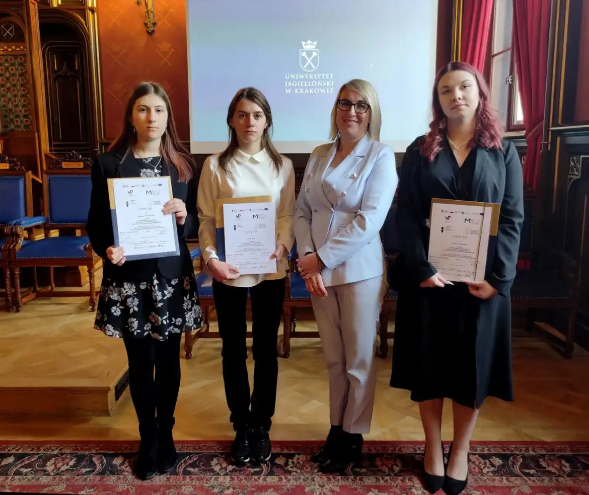 Uczennica LO w Starym Sączu w finale Ogólnopolskiego Konkursu Krasomówczego