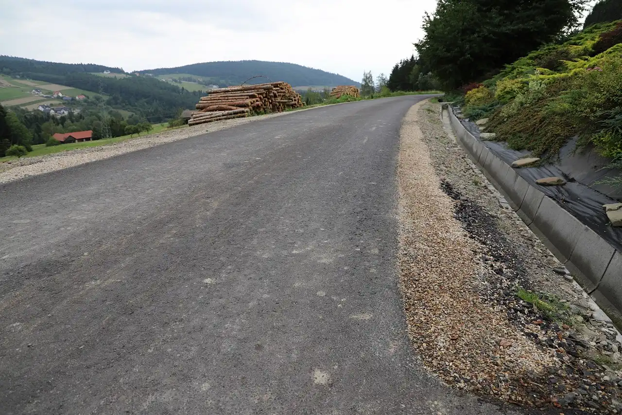 Gmina Limanowa: Dobiegła końca realizacja jednej z inwestycji drogowych