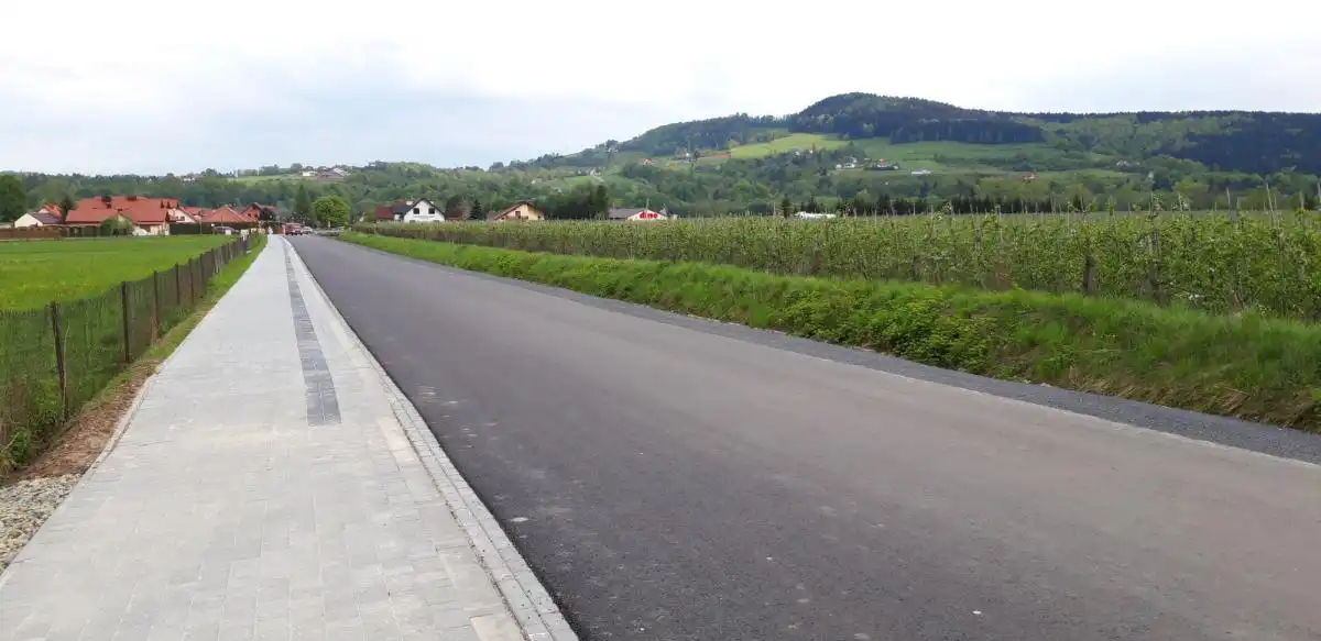 Przebudowa jednej z dróg w Gminie Łososina Dolna zakończona
