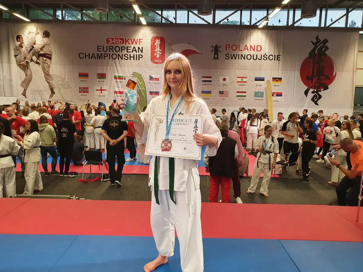 Grybowianka Karolina Sekuła z brązowym medalem Mistrzostw Europy w Karate Kyokushin