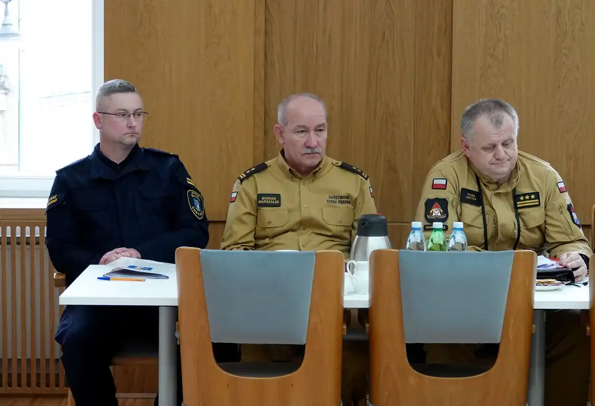 W Starostwie Powiatowym dyskutowano o bezpieczeństwie dzieci i młodzieży