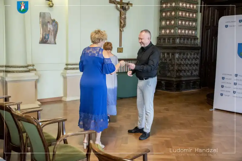 Nowy Sącz: Angaże dla osób pełniących funkcję rodziny zastępczej oraz osób prowadzących Rodzinne Domy Dziecka