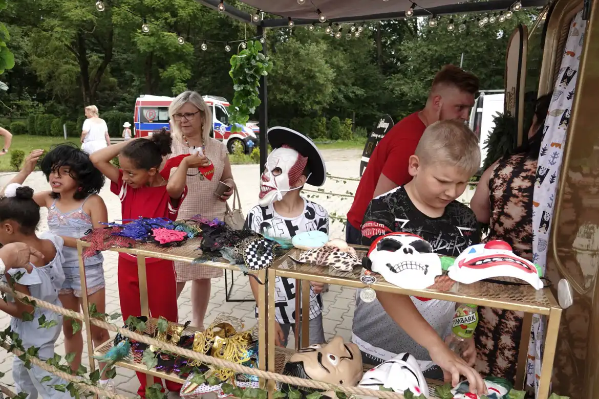 Piknik z okazji Dnia rodzicielstwa zastępczego w Nawojowej