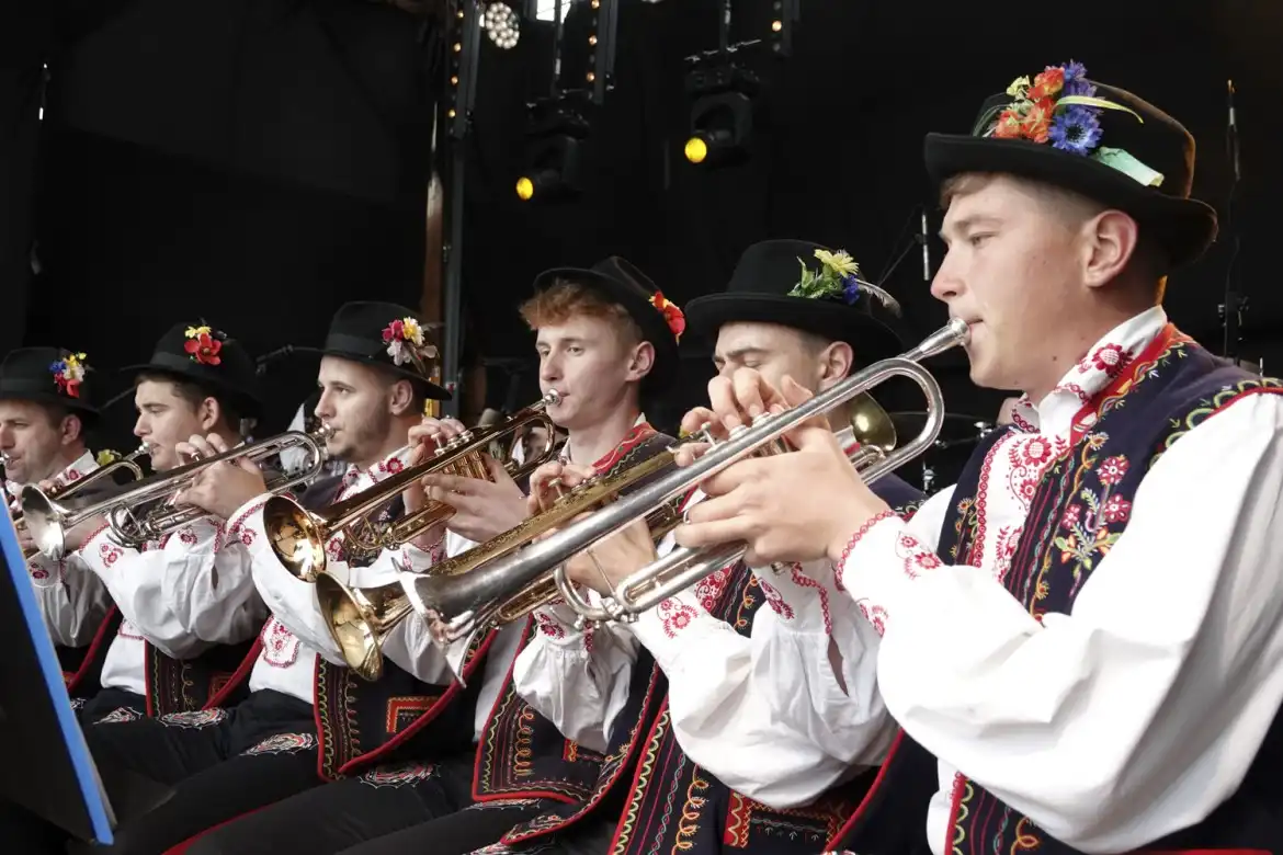 Święto Kwitnących Sadów w Łososinie Dolnej
