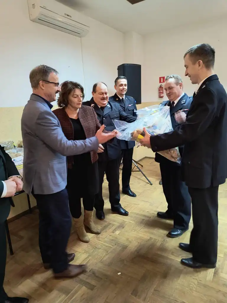 Nowy garaż i sprzęt ochronny dla OSP w Pagorzynie