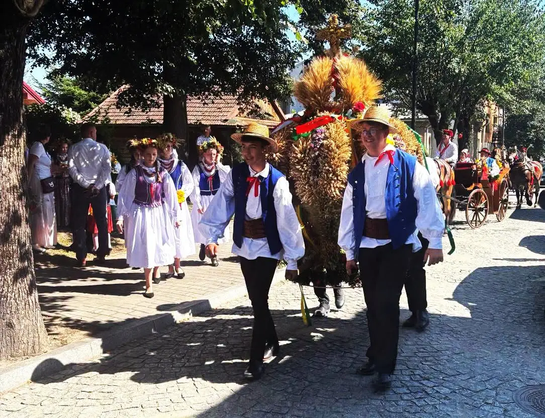 Dożynki Gminne w Bobowej. Tradycja połączyła się z muzyczną zabawą