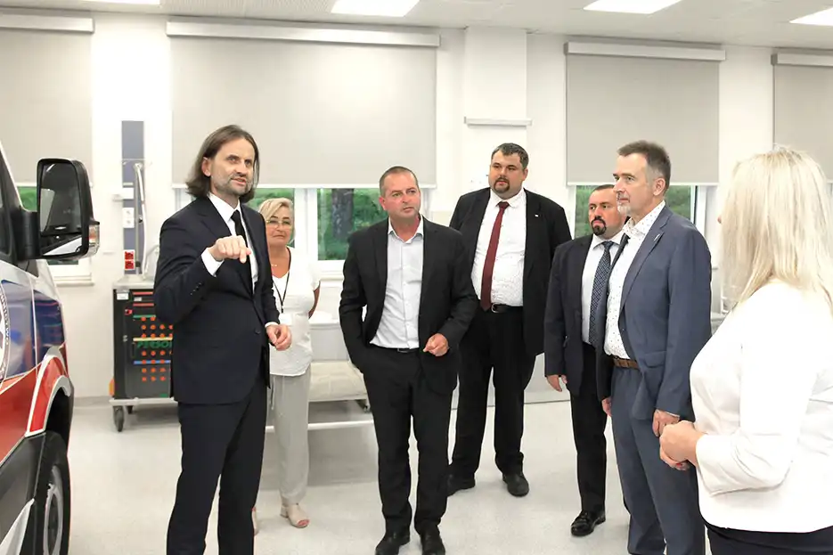 Wiceminister zdrowia Piotr Bromber z wizytą w PWSZ