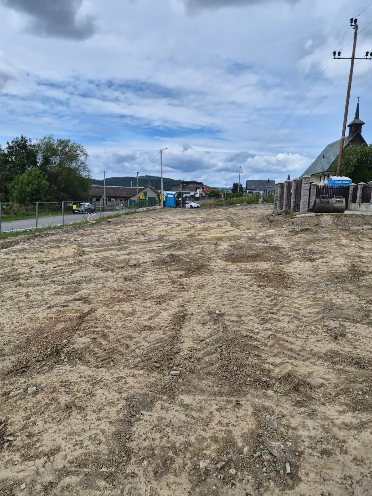 Nowy parking przy cmentarzu w Biczycach Górnych. Powstanie 58 miejsc