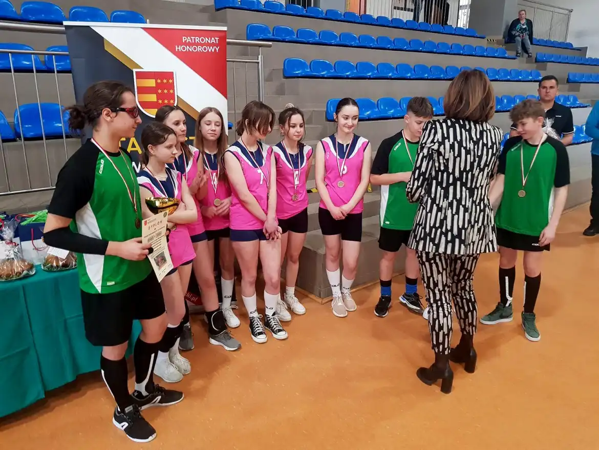 Międzyszkolny Turniej Piłki Siatkowej w Łącku