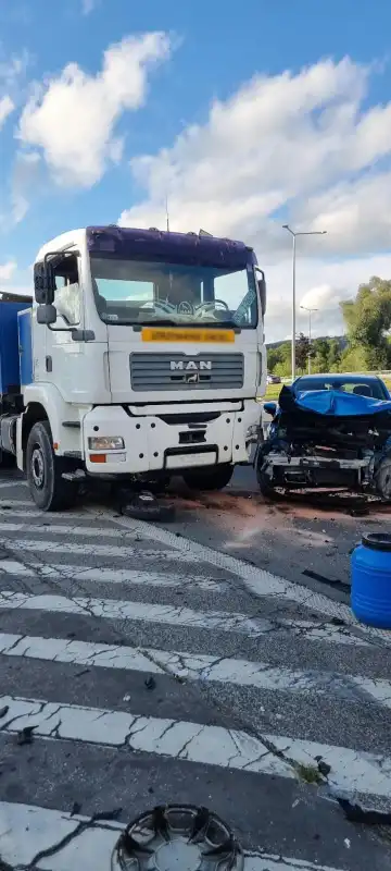 Kolizja na ul. 1 Brygady w Nowym Sączu