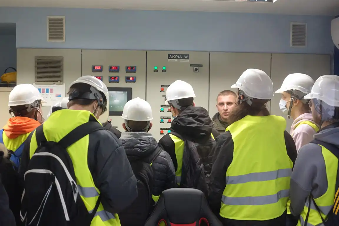 Uczniowie sądeckiego "Elektryka" odwiedzili MPEC