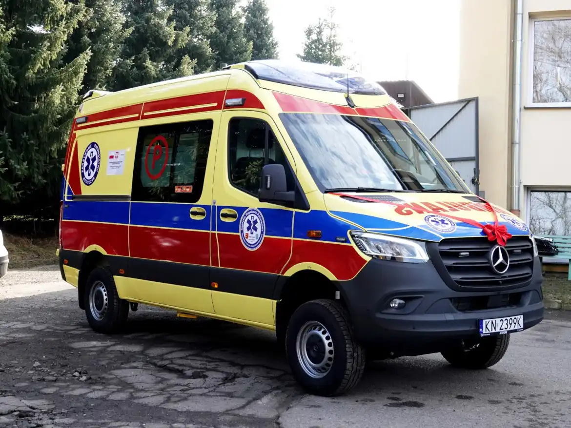 Nowoczesny ambulans dla zespołu ratownictwa w Grybowie