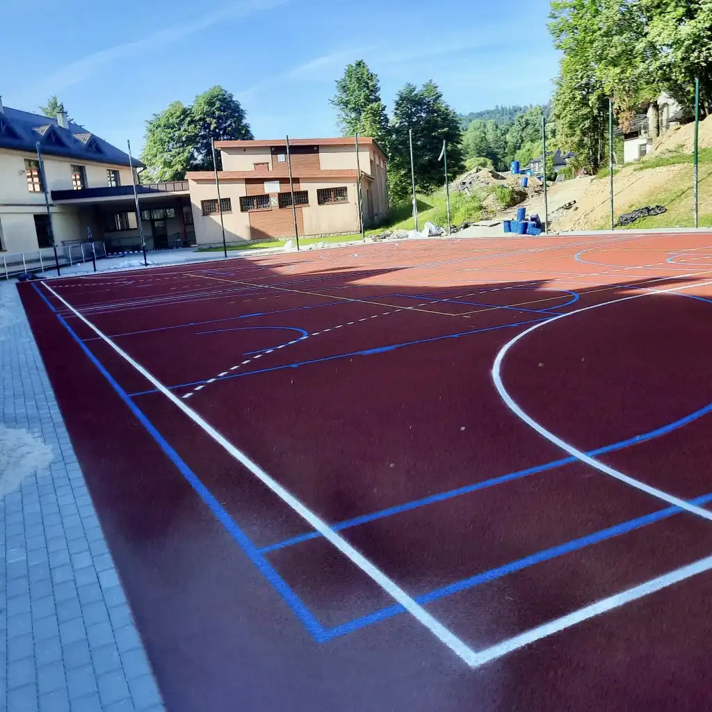 Sportowa rewolucja w Krynicy-Zdroju. Nowe boisko dla młodych sportowców