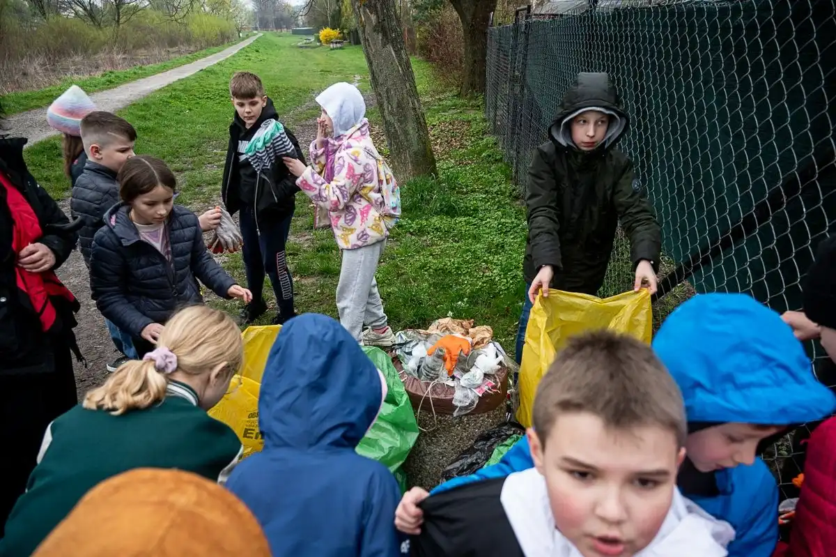 Uczniowie z gorlickich szkół posprzątali miasto