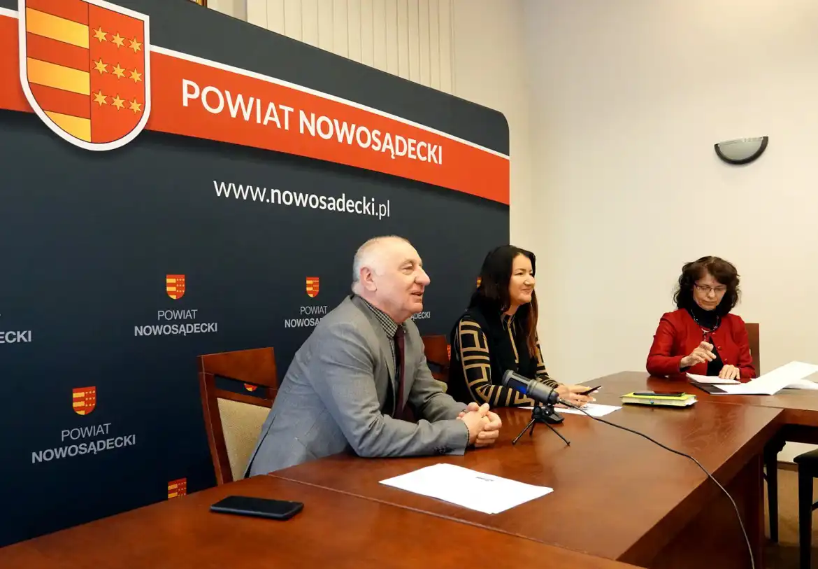 W Starostwie dyskutowano o pomocy Ukrainie oraz odnowieniu współpracy przedsiębiorców i szkół