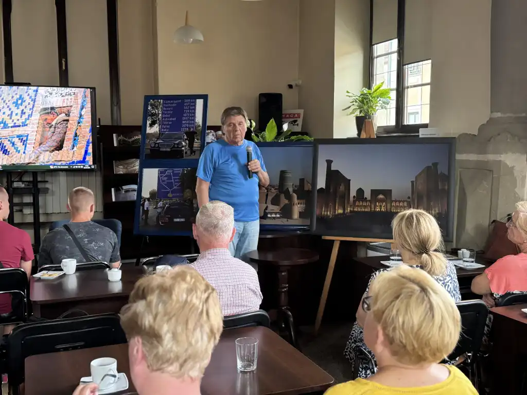 Fascynująca podróż Jedwabnym Szlakiem. Spotkanie z Henrykiem Januszem w sądeckiej bibliotece