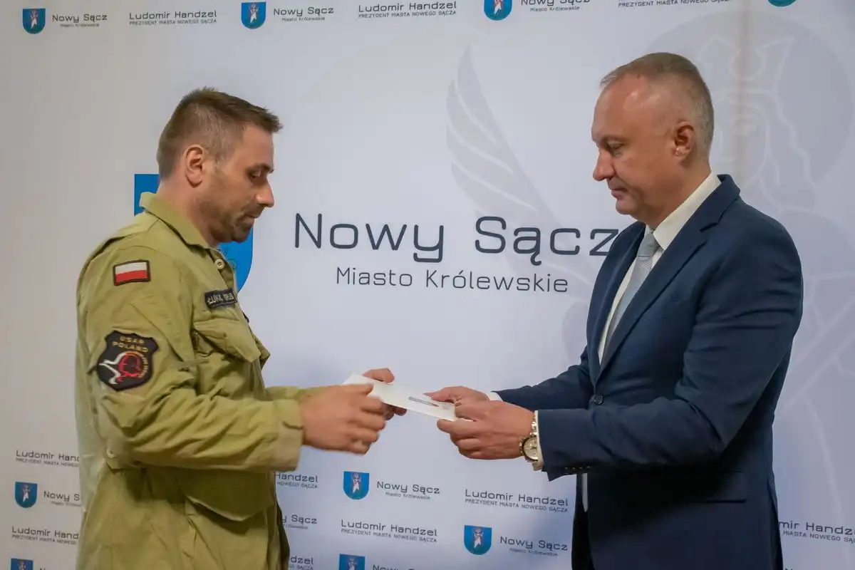 Nowy Sącz: Prezydent podziękował strażakom SGPR „Nowy Sącz” za działania ratownicze w Turcji