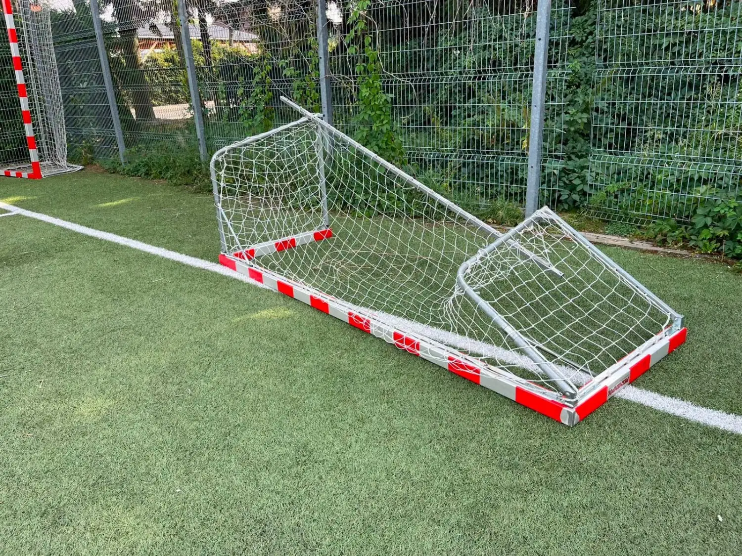 Najpierw Świdnik, teraz Łukowica. Kolejne zniszczenia na gminnym obiekcie sportowym