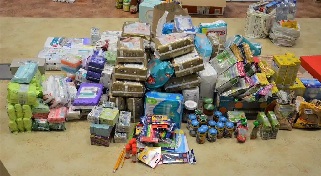 Sądeccy policjanci zebrali dary i przygotowują paczki dla mieszkańców Ukrainy