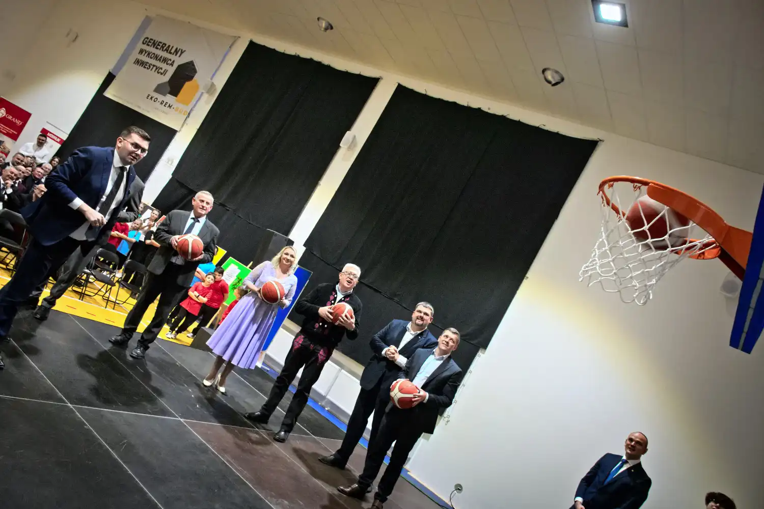 Zakończyła się inwestycja przy Szkole Podstawowej w Łęce