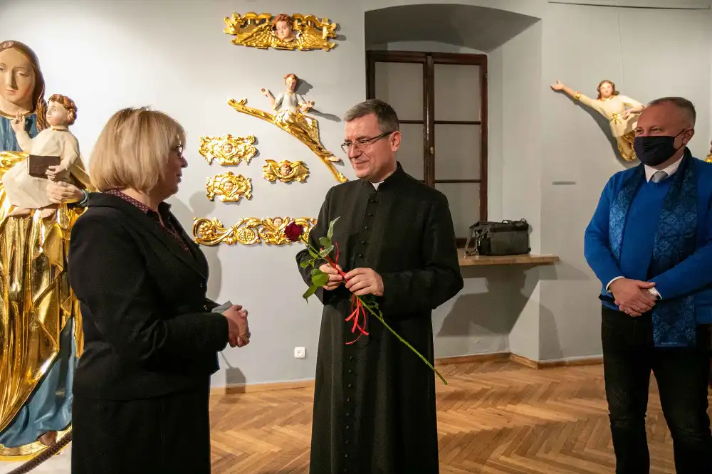 Wernisaż wystawy rzeźb z ołtarza głównego Bazyliki św. Małgorzaty
