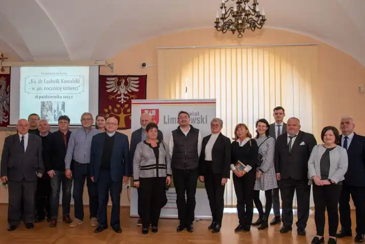 Limanowa: Konferencją naukową upamiętniono 40. rocznicę śmierci ks. Ludwika Kowalskiego