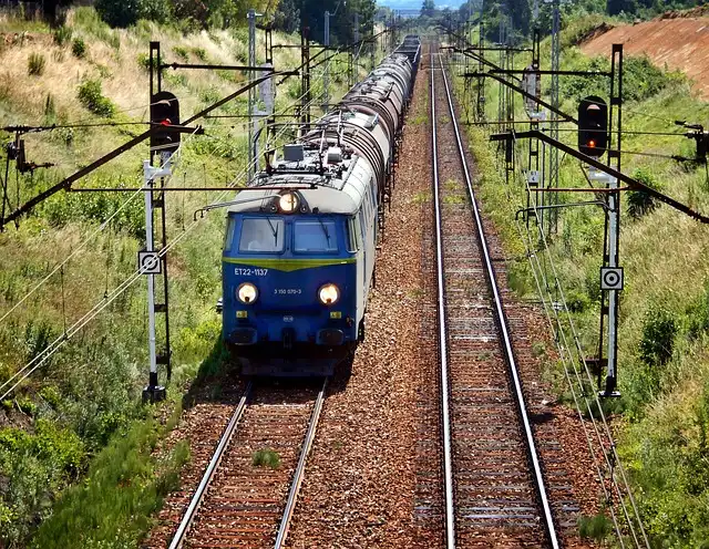Radny Rogóż prosi lokalnych parlamentarzystów o pomoc w sprawie planów modernizacji linii kolejowej