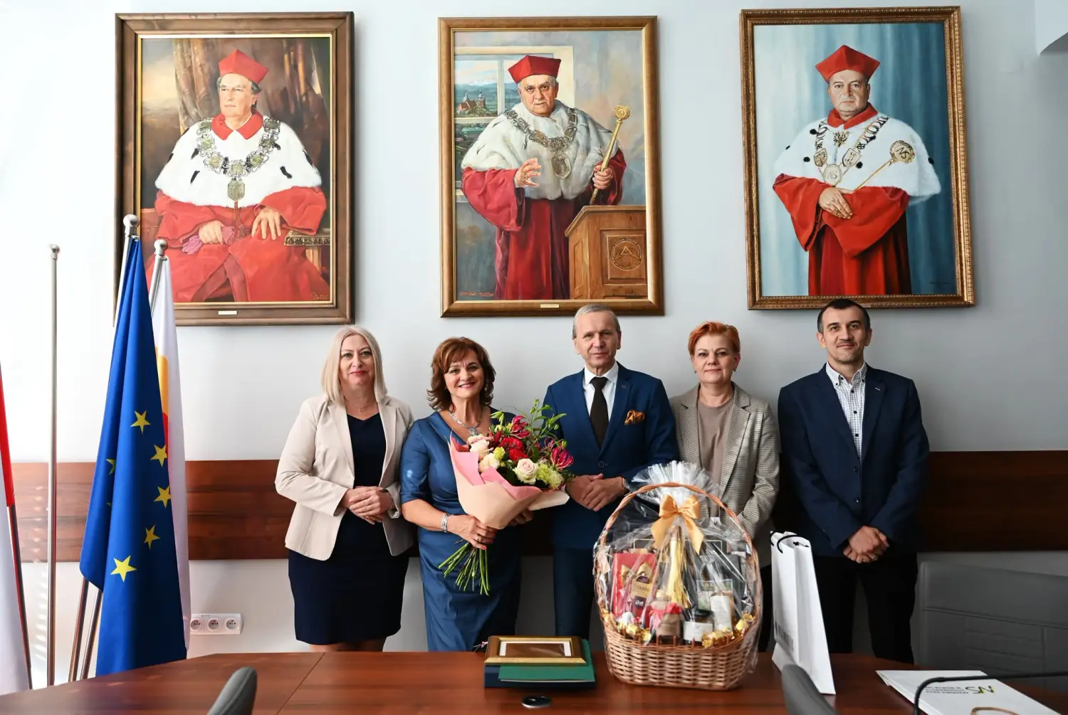 18 lat kierowała działem w sądeckiej uczelni. Teraz kończy zawodową drogę