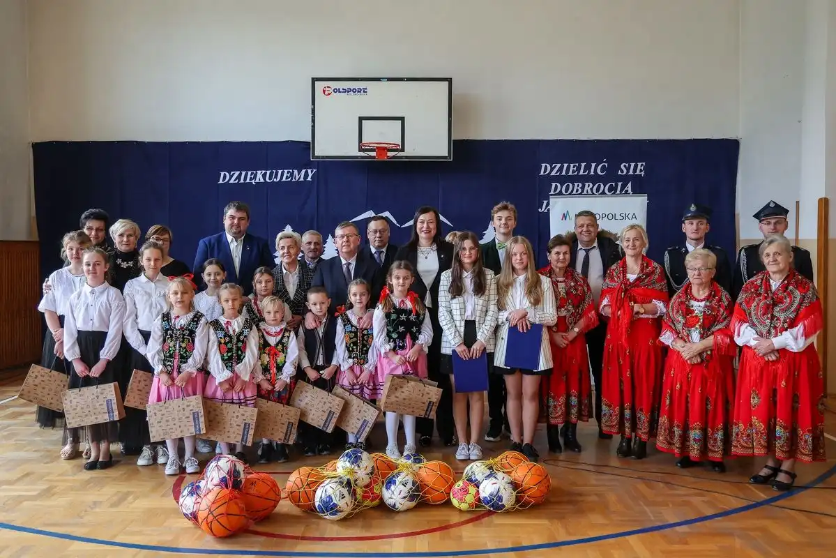 Marszałek Witold Kozłowski z wizytą w gminie Łabowa