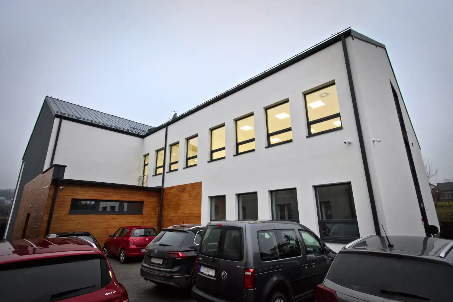 Zakończyła się inwestycja przy Szkole Podstawowej w Łęce