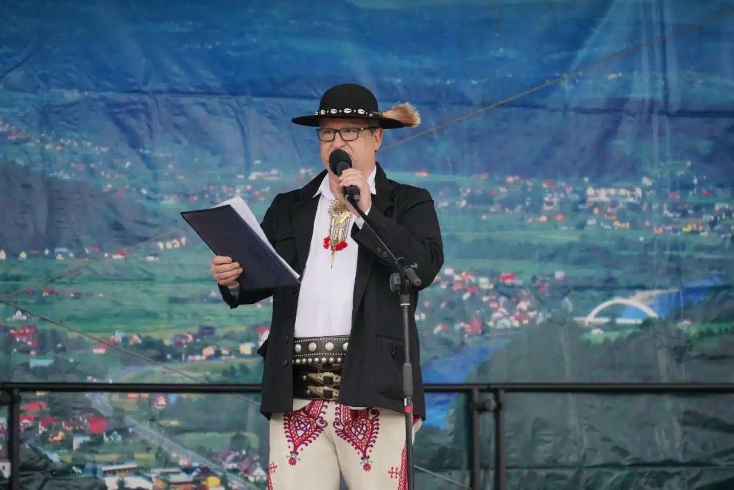 Uroczysta Msza święta regionalna w oprawie góralsko-lachowskiej w Jazowsku