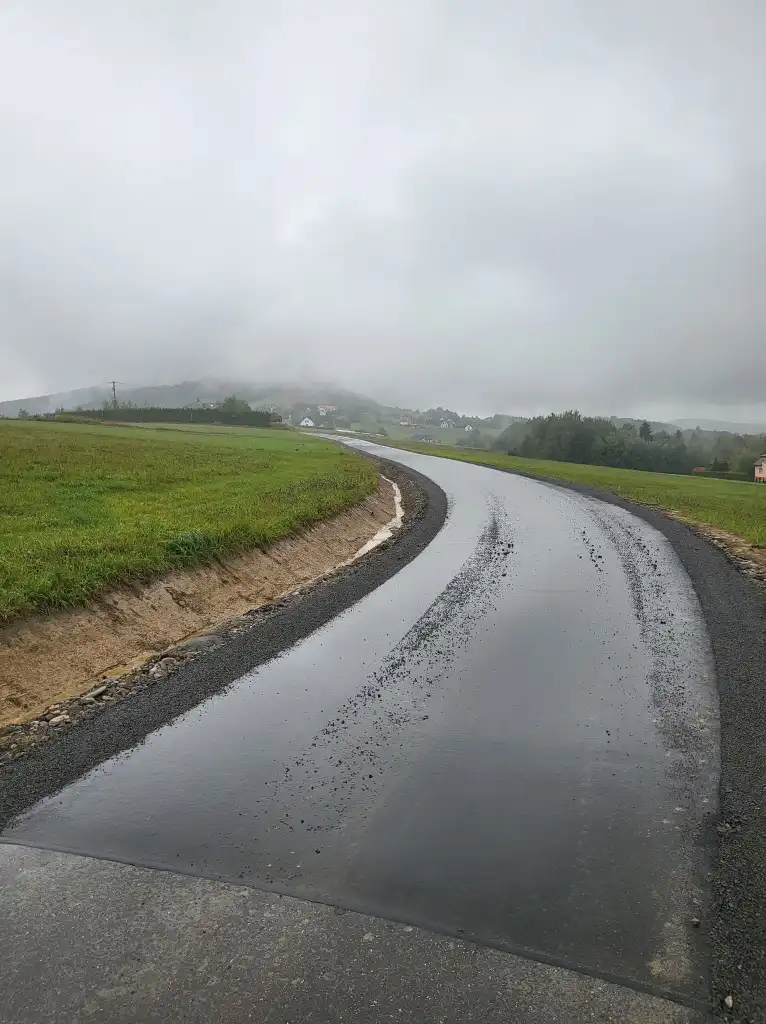 Gmina Chełmiec: wyremontowano kolejną drogę