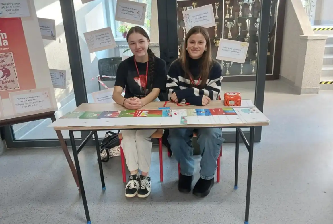 Listopad pełen sukcesów w Marcinkowicach. Młodzież w akcji