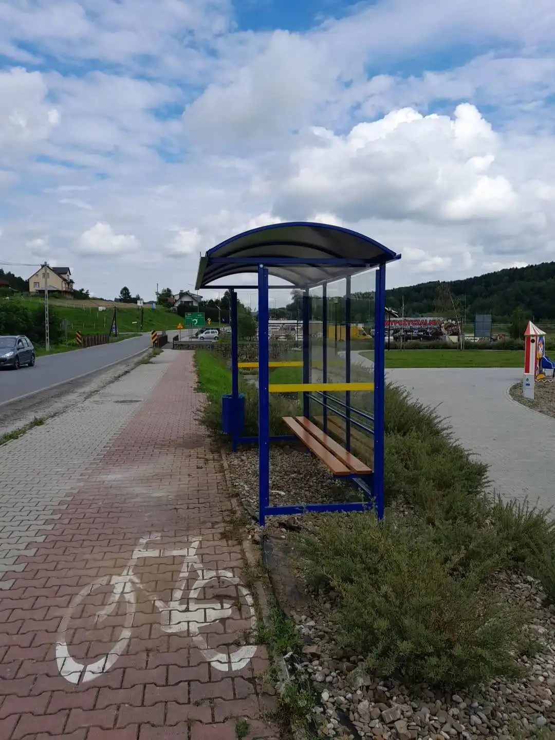 Nowe wiaty przystankowe w gminie Gródek nad Dunajcem