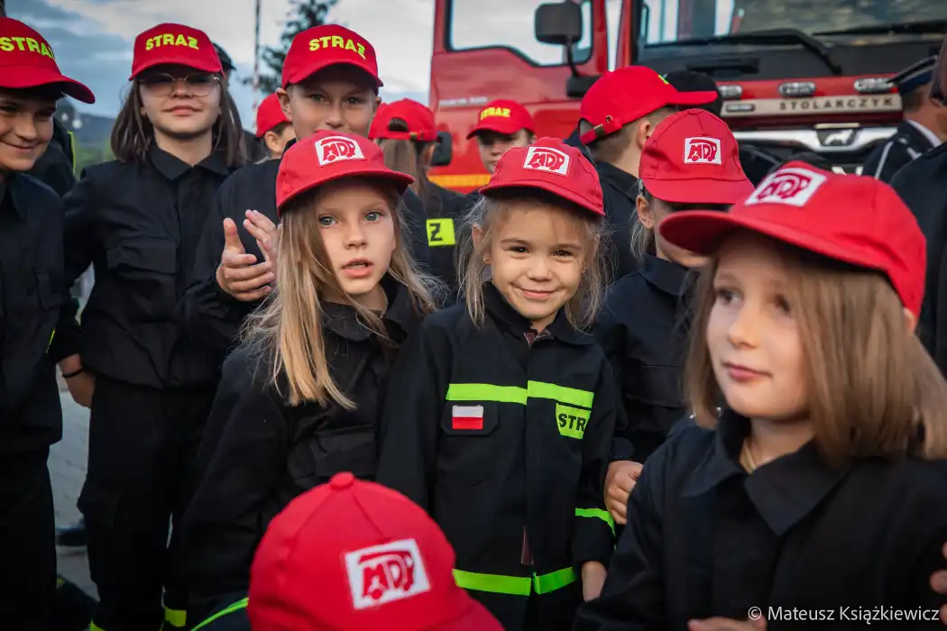 OSP Stróże ma nowy samochód ratowniczo - gaśniczy