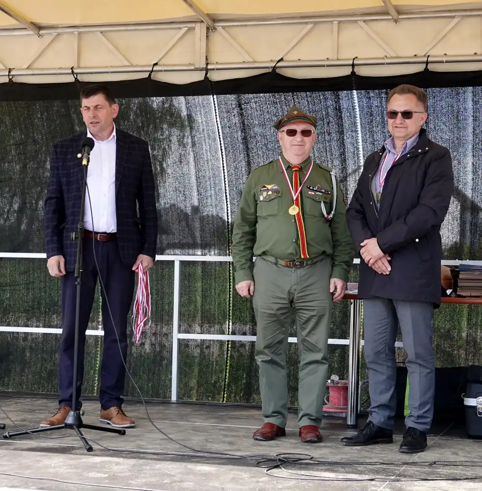 Patriotyczna uroczystość w Stadłach. Świętowano 15-lecie Stowarzyszenia LGD Partnerstwo dla Ziemi Sądeckiej